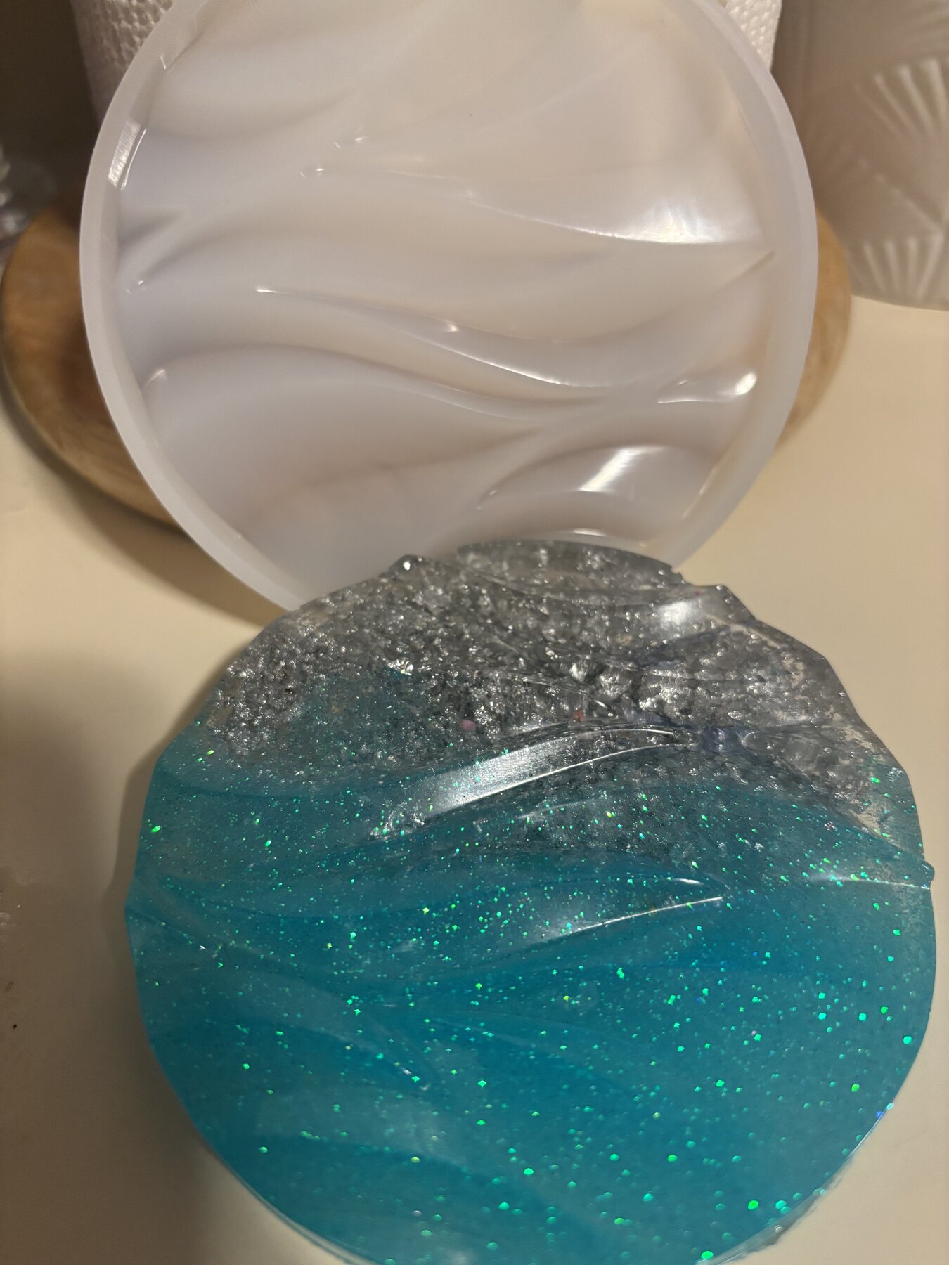 Wave texture round mold